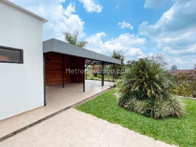 Casa de 3 alcobas en venta en Via Variante Condina, Pereira, 1800 m² · foto 18 de 20
