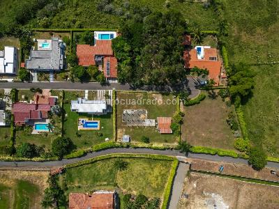 Casa de 3 alcobas en venta en Via Cerritos, Pereira, 1285 m² · foto 3 de 18