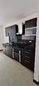 Apartamento de 2 alcobas en venta en Pinares, Pereira, 95 m² · foto 3 de 15