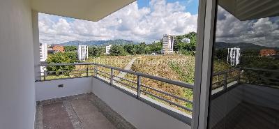 Apartamento de 2 alcobas en venta en Pinares, Pereira, 95 m² · foto 11 de 15