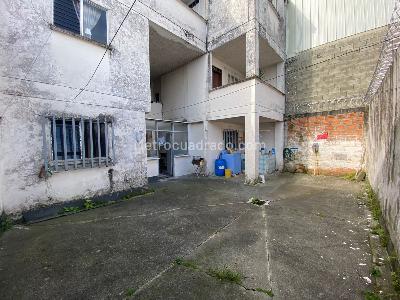 Casa de 5 alcobas en venta en Av 30 De Agosto, Pereira, 341 m² · foto 19 de 20