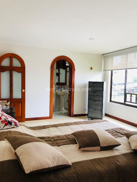 Image 16745-M5634209_11