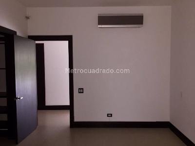 Casa de 4 alcobas en venta en Cerritos, Pereira, 1650 m² · foto 7 de 20