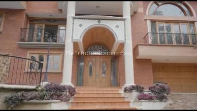 Casa de 5 alcobas en venta en Cerritos, Pereira, 811 m² · foto 3 de 15