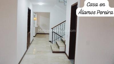 Casa en venta en Pereira, Pereira · foto 4 de 11