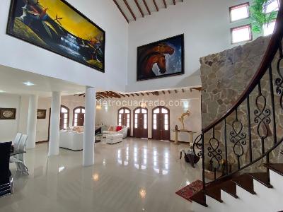 Casa de 5 alcobas en venta en Via Variante Condina, Pereira · foto 2 de 20