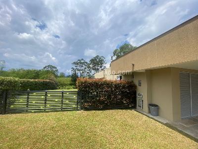 Casa de 4 alcobas en venta en Via Variante Condina, Pereira, 1800 m² · foto 2 de 19