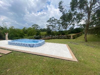 Casa de 4 alcobas en venta en Via Variante Condina, Pereira, 1800 m² · foto 9 de 19