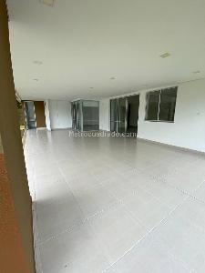 Casa de 4 alcobas en venta en Via Variante Condina, Pereira, 1800 m² · foto 15 de 19