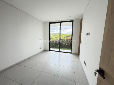 Casa de 4 alcobas en venta en Via Morelia, Pereira, 1500 m² · foto 3 de 20