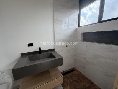 Casa de 4 alcobas en venta en Via Morelia, Pereira, 1500 m² · foto 8 de 20