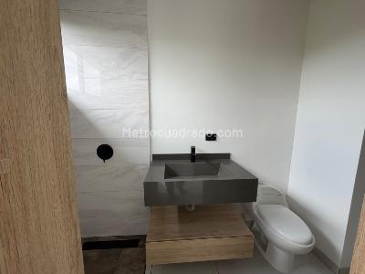 Casa de 4 alcobas en venta en Via Morelia, Pereira, 1500 m² · foto 11 de 20