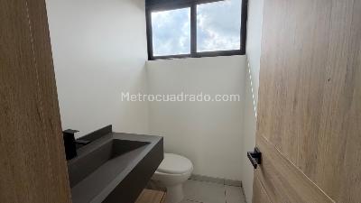Casa de 4 alcobas en venta en Via Morelia, Pereira, 1500 m² · foto 15 de 20