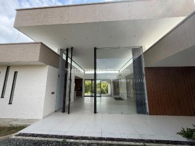 Casa de 4 alcobas en venta en Via Morelia, Pereira, 1500 m² · foto 16 de 20