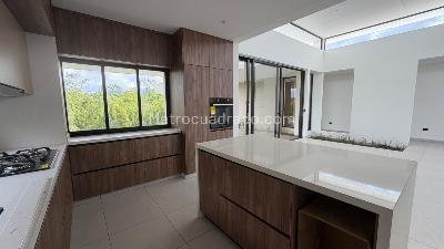 Casa de 4 alcobas en venta en Via Morelia, Pereira, 1500 m² · foto 17 de 20