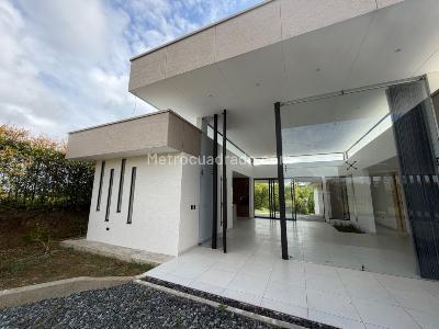 Casa de 4 alcobas en venta en Via Morelia, Pereira, 1500 m² · foto 18 de 20