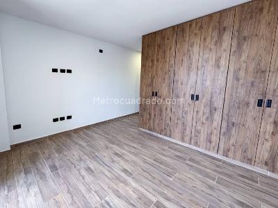 Casa de 3 alcobas en venta en Cerritos, Pereira, 168 m² · foto 13 de 15