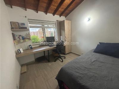 Casa de 3 alcobas en venta en Amazonia, Bello, 154 m² · foto 10 de 15