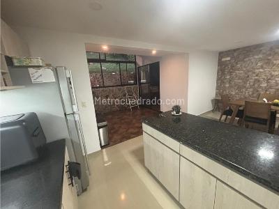 Casa de 3 alcobas en venta en Amazonia, Bello, 154 m² · foto 14 de 15
