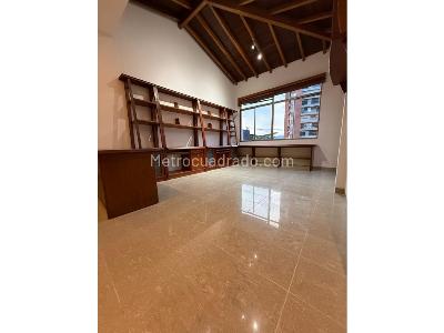 Casa de 4 alcobas en venta en El Tesoro, Medellín, 679 m² · foto 16 de 20