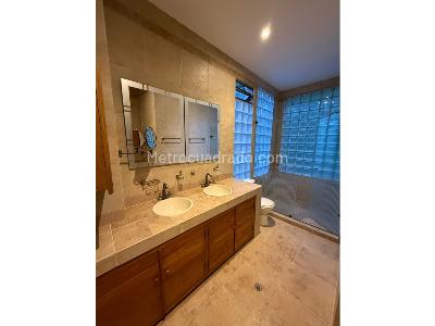 Casa de 4 alcobas en venta en El Tesoro, Medellín, 679 m² · foto 19 de 20