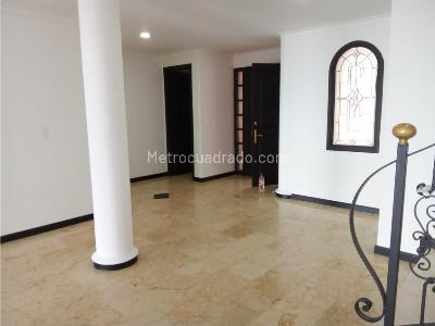 Casa de 5 alcobas en venta en El Tesoro, Medellín, 430 m² · foto 8 de 20