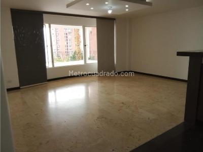 Casa de 5 alcobas en venta en El Tesoro, Medellín, 430 m² · foto 9 de 20