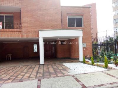 Casa de 5 alcobas en venta en El Tesoro, Medellín, 430 m² · foto 10 de 20