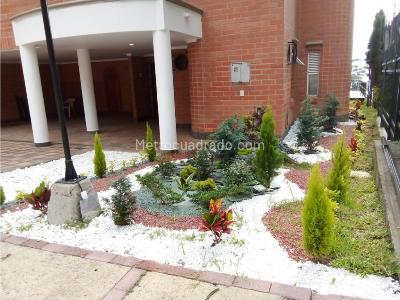 Casa de 5 alcobas en venta en El Tesoro, Medellín, 430 m² · foto 13 de 20