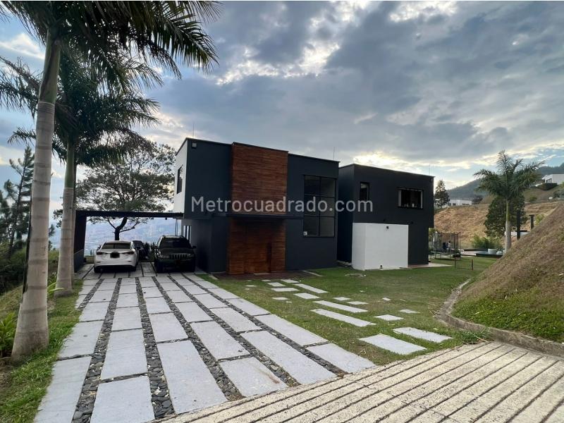 Casa – Bello - Vista 3