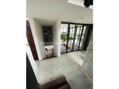 Casa de 5 alcobas en venta en Norte America, Bello, 390 m² · foto 18 de 20