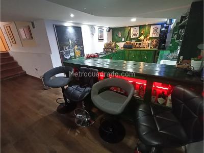 Casa de 5 alcobas en venta en Las Palmas, Medellín, 380 m² · foto 13 de 20