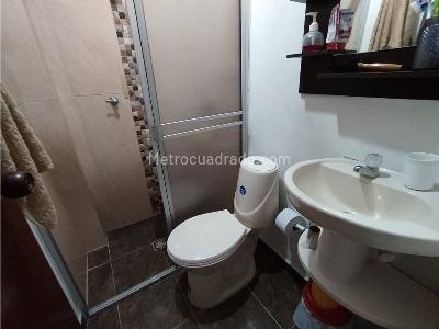 Casa de 4 alcobas en venta en Barrio Nuevo, Bello, 120 m² · foto 8 de 12