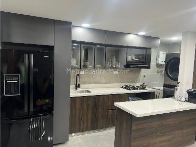 Apartamento de 2 alcobas en venta en San Jose, Sabaneta, 56 m² · foto 3 de 14