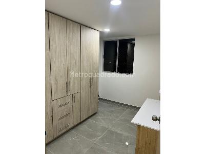 Apartamento de 2 alcobas en venta en San Jose, Sabaneta, 56 m² · foto 10 de 14