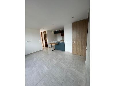 Apartamento en venta en Suramerica, Itagüí · foto 3 de 13