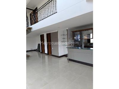 Apartamento en venta en Loma De Los Bernal, Medellín · foto 5 de 19