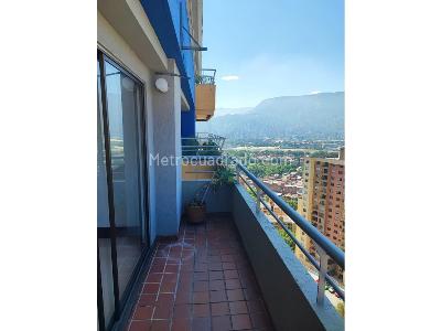 Apartamento en venta en Loma De Los Bernal, Medellín · foto 9 de 19