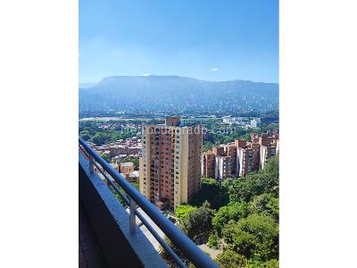 Apartamento en venta en Loma De Los Bernal, Medellín · foto 11 de 19