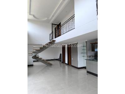 Apartamento en venta en Loma De Los Bernal, Medellín · foto 12 de 19