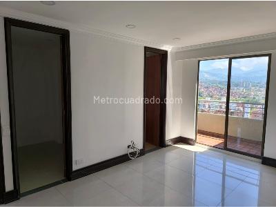 Apartamento en venta en Loma De Los Bernal, Medellín · foto 18 de 19