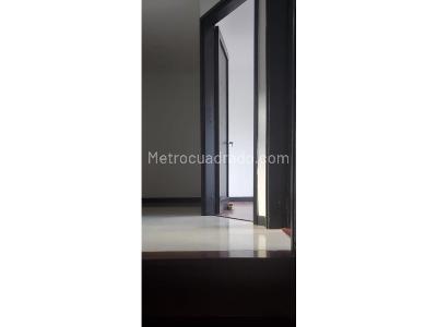 Casa de 5 alcobas en venta en Las Flores, Envigado, 286 m² · foto 5 de 14