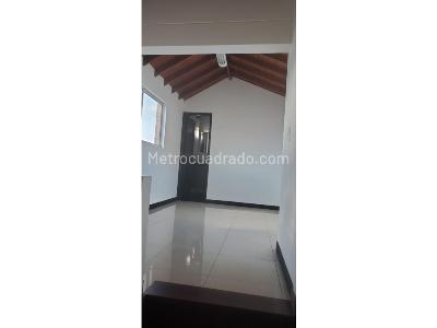 Casa de 5 alcobas en venta en Las Flores, Envigado, 286 m² · foto 7 de 14