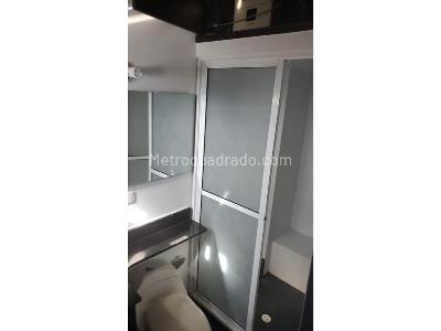 Casa de 5 alcobas en venta en Las Flores, Envigado, 286 m² · foto 13 de 14