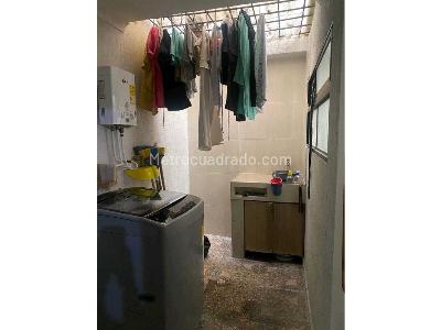 Apartamento de 4 alcobas en venta en Cabañas, Bello, 94 m² · foto 3 de 15