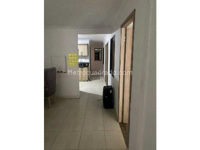 Apartamento de 4 alcobas en venta en Cabañas, Bello, 94 m² · foto 7 de 15