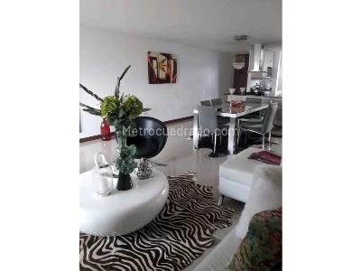 Apartamento de 2 alcobas en venta en Bosques De Esmeraldal, Envigado, 104 m² · foto 2 de 10