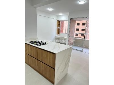 Apartamento de 3 alcobas en venta en Ciudad Fabricato, Bello, 71 m² · foto 3 de 15