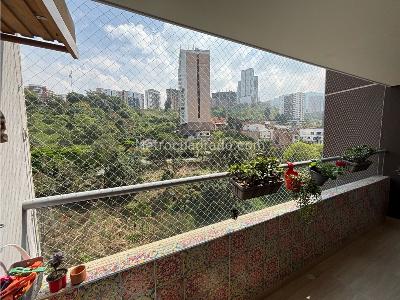 Apartamento de 3 alcobas en venta en Aves Marias, Sabaneta, 107 m² · foto 4 de 17