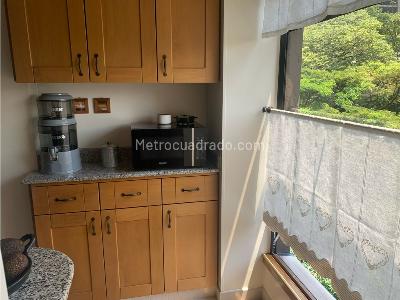 Apartamento de 3 alcobas en venta en El Poblado, Medellín, 128 m² · foto 4 de 20